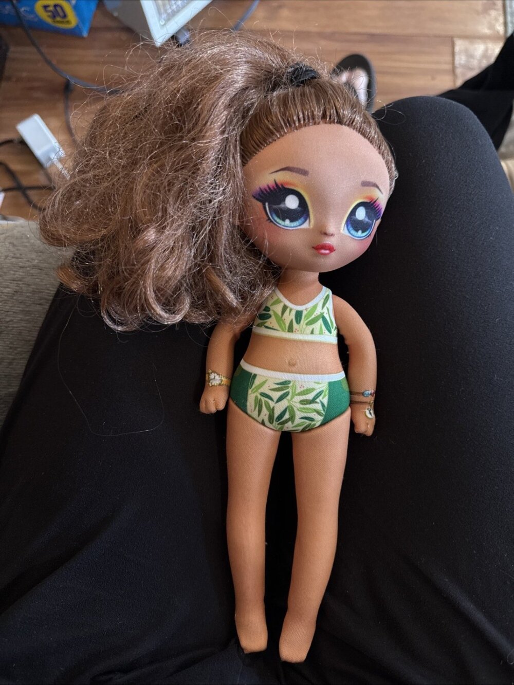 Na Na Na Surprise Teens 11" Fashion Doll Amelia